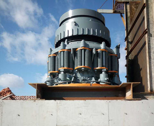 雙金圓錐破碎機(jī)助力山東榮成300噸每小時(shí)花崗巖生產(chǎn)線