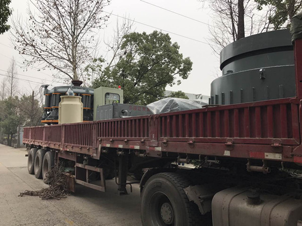 （老客戶(hù)）鵝卵石破碎一臺(tái)雙金圓錐破碎機(jī)搞定，湖南益陽(yáng)200噸