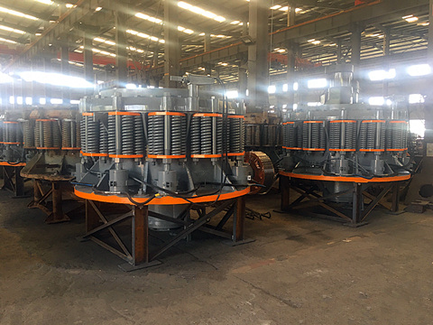 雙金機(jī)械彈簧圓錐破碎機(jī)生產(chǎn)車間