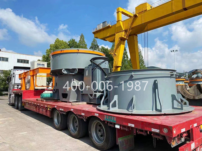 雙金單缸圓錐機(jī)發(fā)貨現(xiàn)場