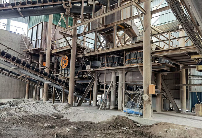 雙金圓錐破碎機(jī)、顎式破碎機(jī)生產(chǎn)線