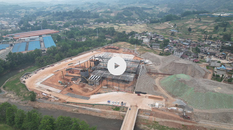 時產(chǎn)800噸復(fù)合型生產(chǎn)線現(xiàn)場