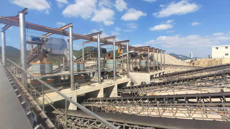 花崗巖生產(chǎn)線現(xiàn)場(chǎng)