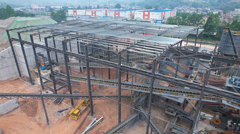 四川雅安時(shí)產(chǎn)800噸生產(chǎn)線現(xiàn)場