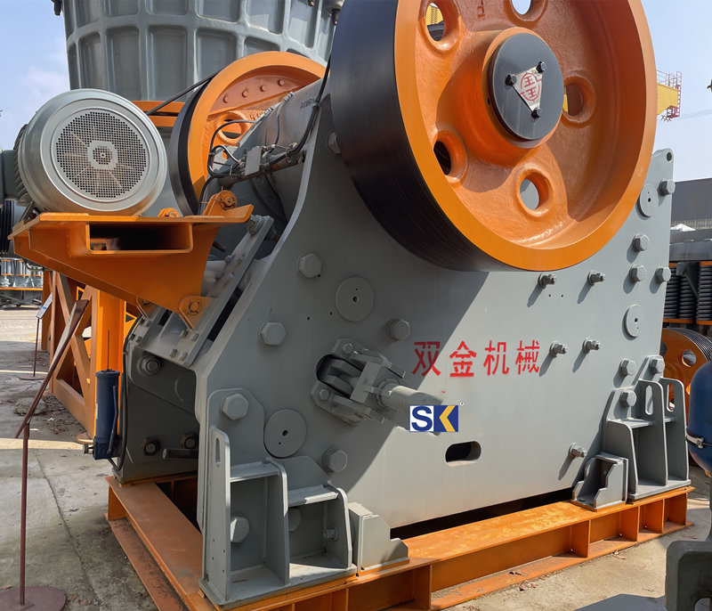 雙金機(jī)械顎式破碎機(jī)