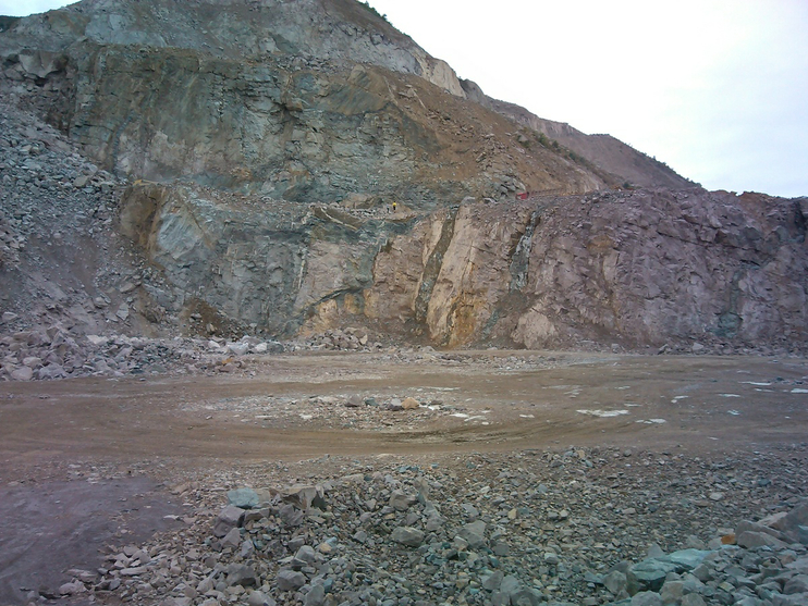 福建連江時產(chǎn)500噸破碎生產(chǎn)線項目全面啟動