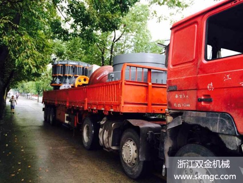 浙江雙金機(jī)械圓錐破碎機(jī) 浙江雙金機(jī)械圓錐破碎機(jī)