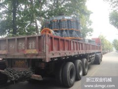 兩臺SJ1400圓錐破碎機(jī)于2014.9.26發(fā)往