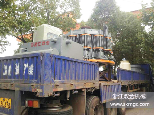 浙江雙金機(jī)械圓錐機(jī)