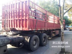 一臺SJ1000制砂機(jī)，一臺SJ1650圓錐破