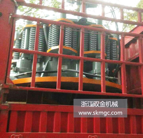浙江雙金機(jī)械圓錐破碎機(jī)