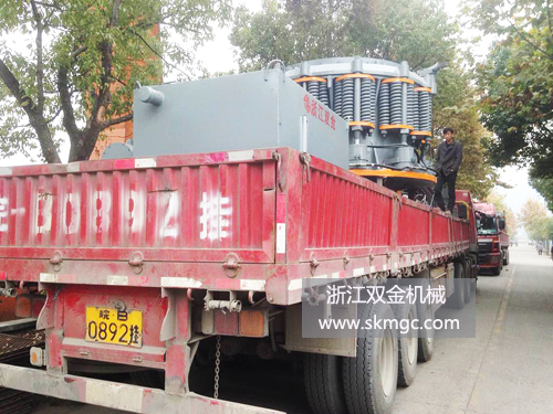 浙江雙金機(jī)械圓錐機(jī)