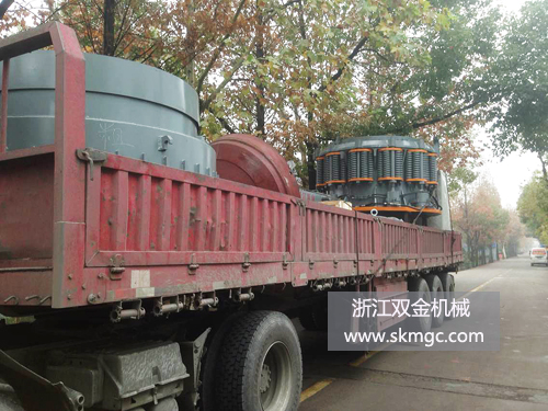 浙江雙金機(jī)械圓錐破碎機(jī)