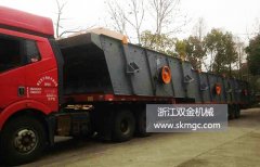 一臺SJ2YA3060振動篩，兩臺SJ2YA246