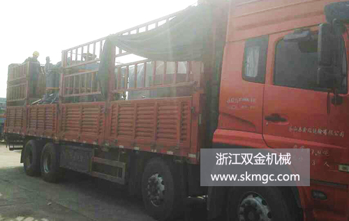 浙江雙金機(jī)械圓錐破碎機(jī)