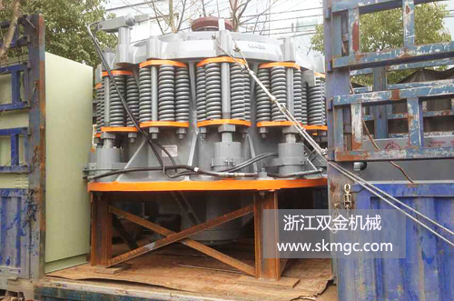 浙江雙金機(jī)械圓錐破碎機(jī)