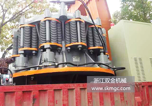 浙江雙金機(jī)械圓錐式破碎機(jī)