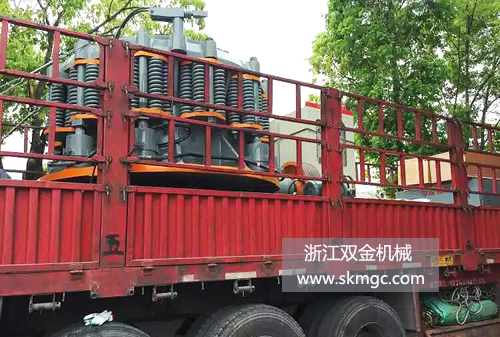 浙江雙金機(jī)械圓錐式破碎機(jī)