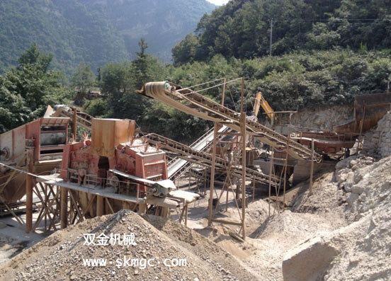 江西省上饒市玉山縣雞山水泥有限公司