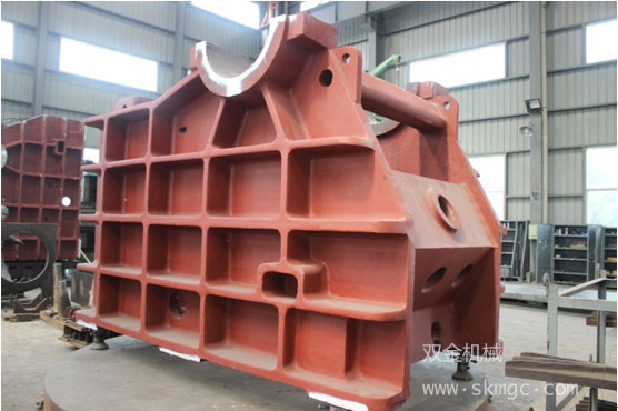 浙江雙金機械名牌產(chǎn)品—鄂式破碎機