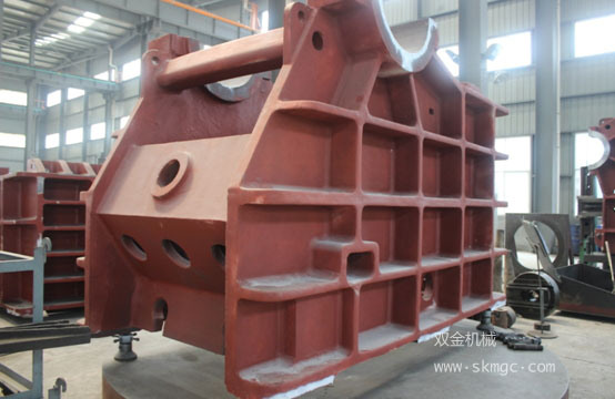 破碎機在鐵路道渣石破碎中的應(yīng)用