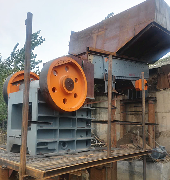 顎式破碎機(jī)