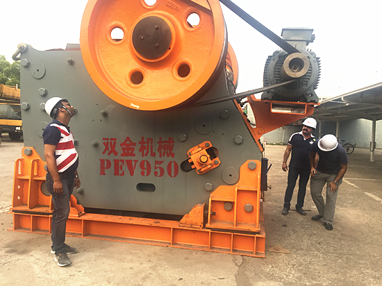 雙金顎式破碎機(jī)