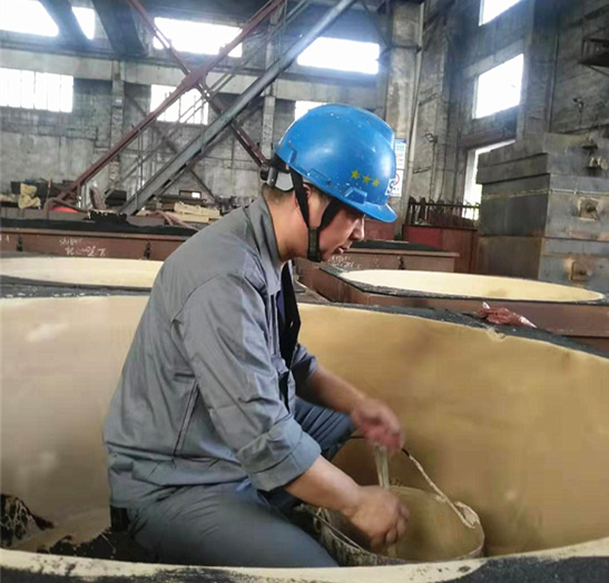 雙金員工踐行工匠精神