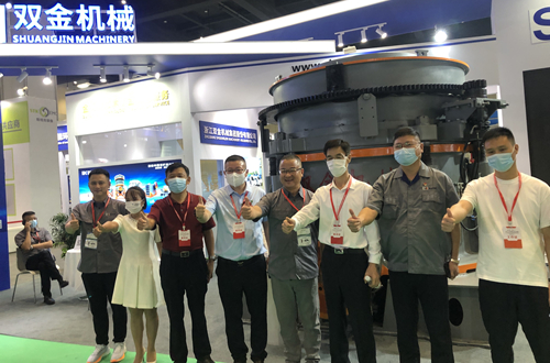 中國砂石協(xié)會及地方砂石協(xié)會蒞臨雙金展位