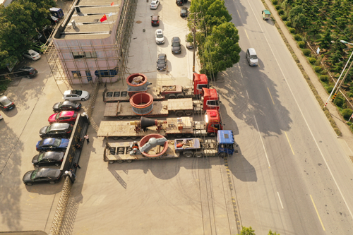 SK.90.22液壓旋回破發(fā)貨現(xiàn)場