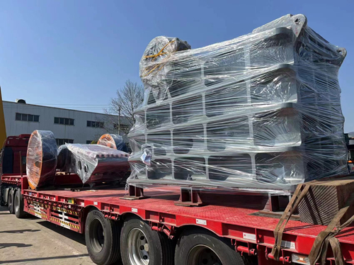 出口南非的顎破發(fā)貨現(xiàn)場