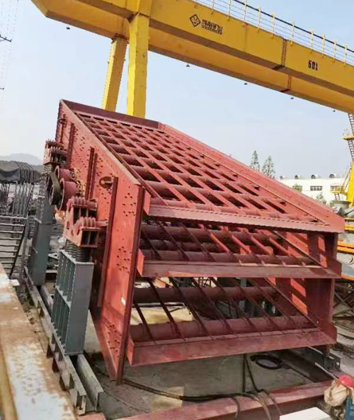 振動(dòng)篩試機(jī)現(xiàn)場(chǎng)