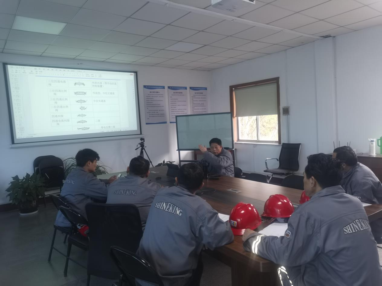 公司售后開展為期8天機(jī)修培訓(xùn)